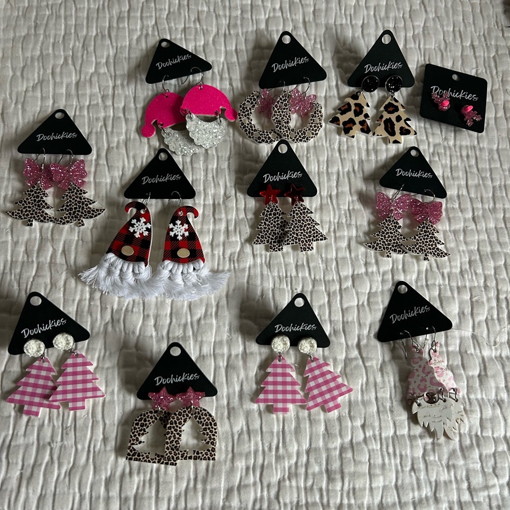 Women's /Teacher Christmas/Holiday Earrings- Pink, White, Leopard, Glitter
